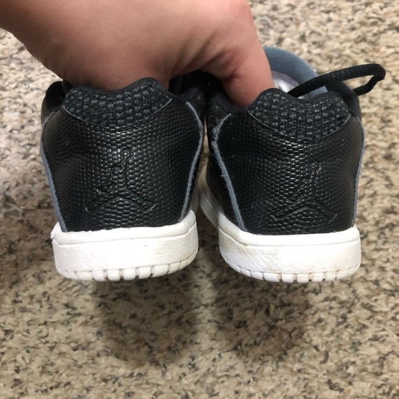 Little Checkered Jordan’s - Picture 7 of 8